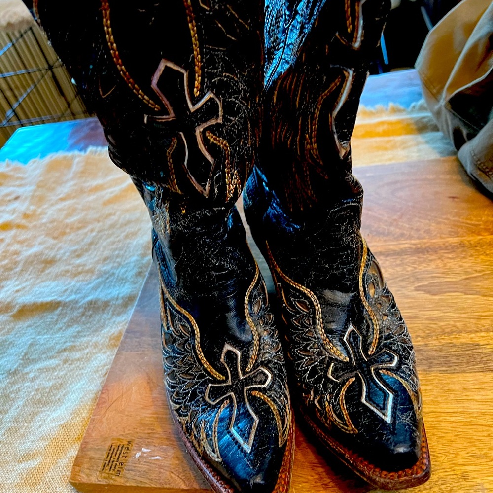 Corral boots 7